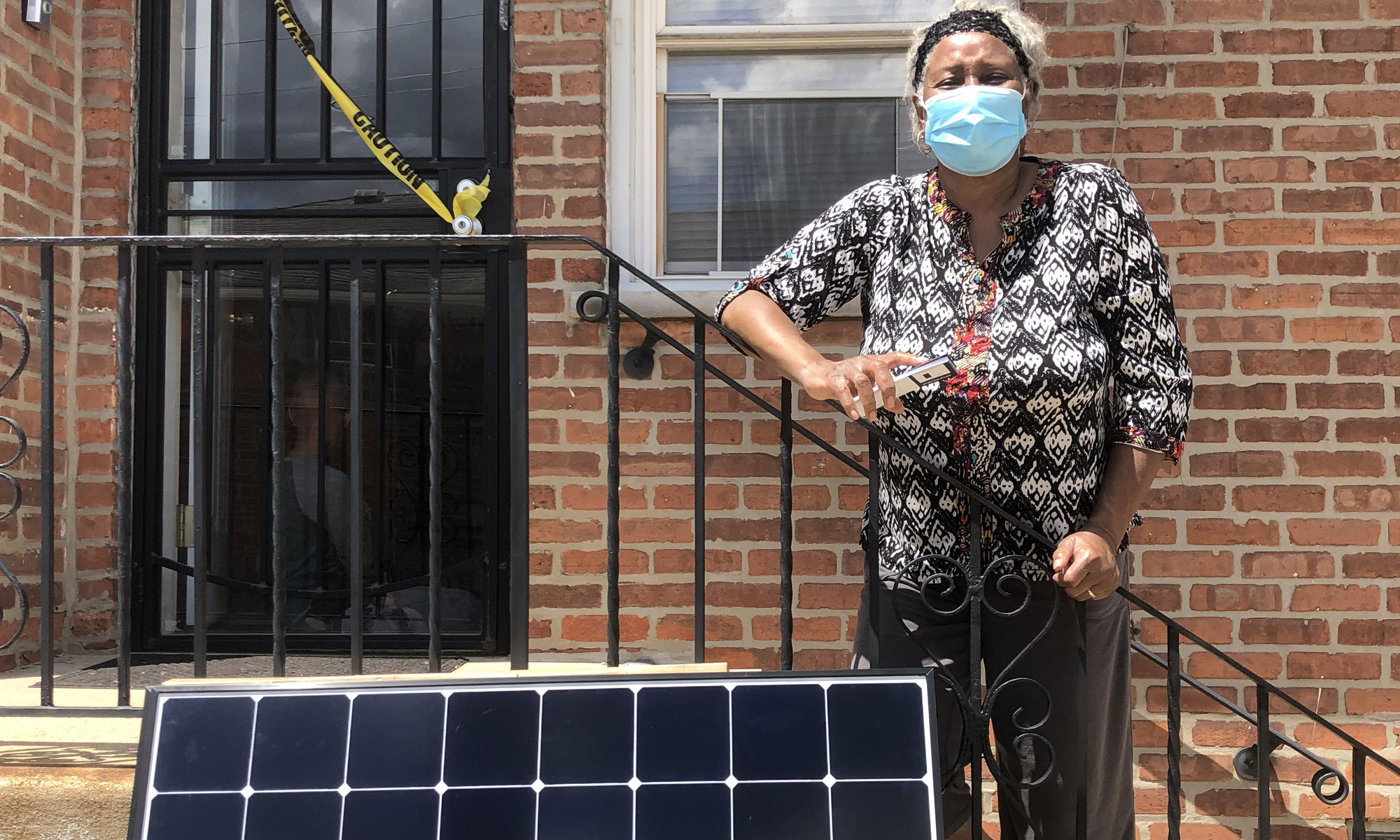 Tell Congress: Help more families afford solar